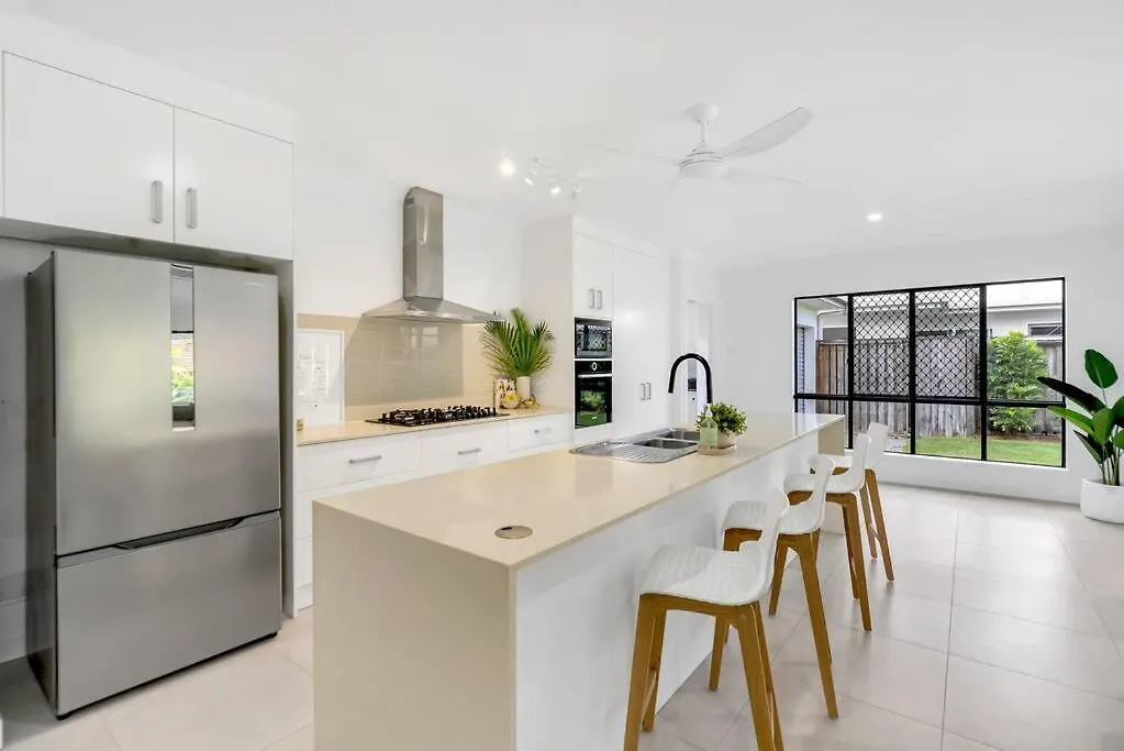 Apartment Lagoon Palms - By The Beach Pool Luxury Trinity Beach