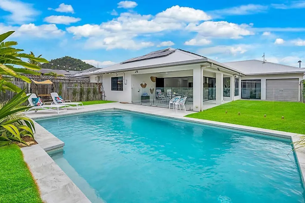 Apartment Lagoon Palms - By The Beach Pool Luxury Trinity Beach Australia